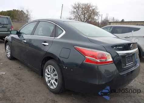 2014 Nissan Altima 2.5 S z USA, uszkodzony, nr VIN 1N4AL3AP1EC317922